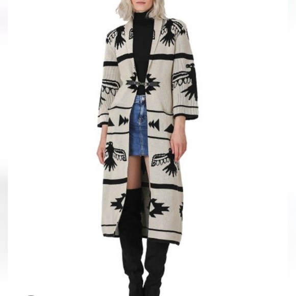 Vertigo Paris Sweaters - Vertigo Paris Aztec Geometric Thunderbird Cardigan, Size Medium